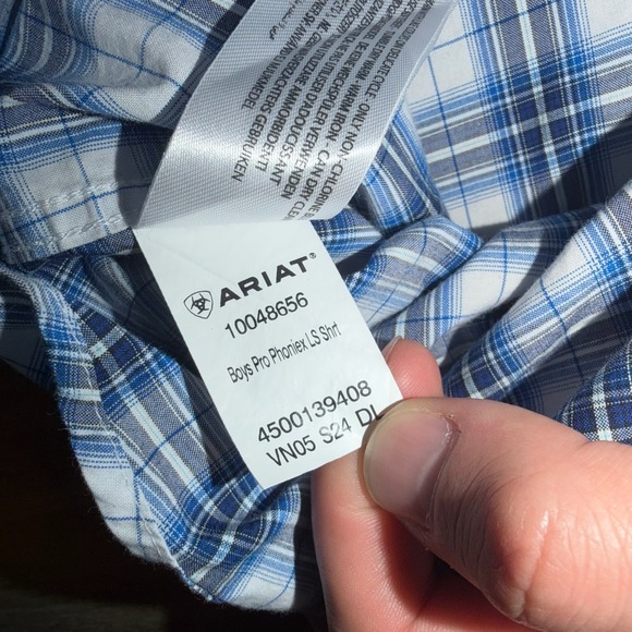 Ariat Pro Series Boys Blue Plaid Button Down Size Medium 10-12 Long Sleeve - Picture 6 of 8